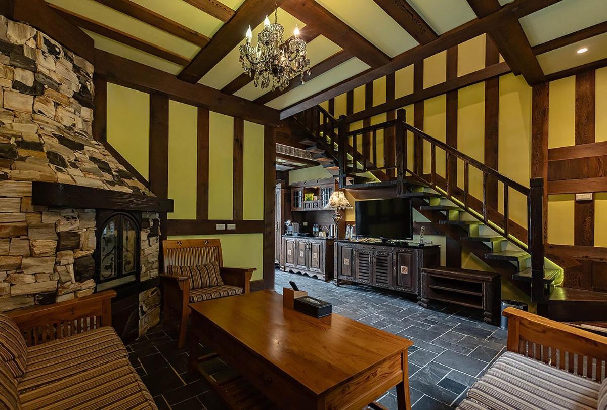 Tudor Dynasty Homestay Shoufeng Exterior foto